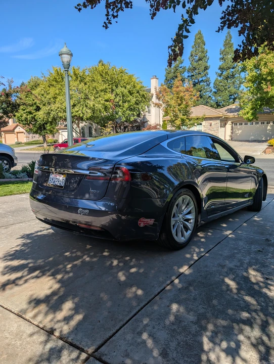2017 Tesla Model S - Image 11 of 31