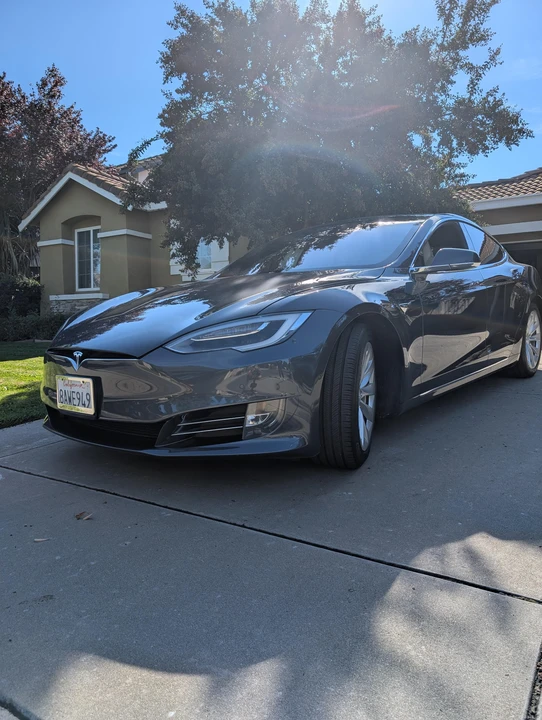 2017 Tesla Model S - Image 8 of 31