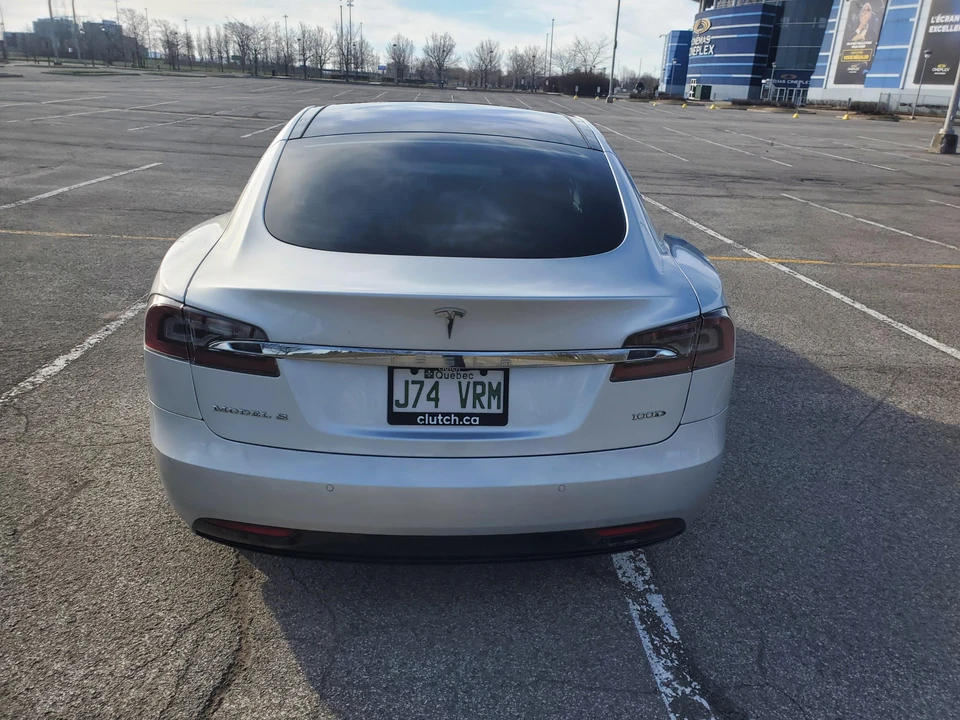 2017 Tesla Model S - Image 18 of 31