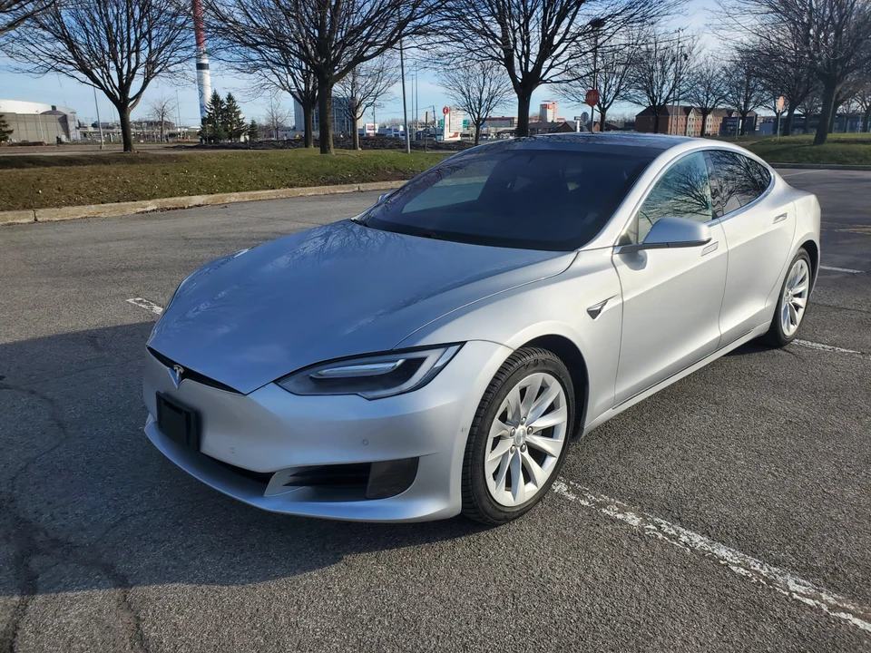 2017 Tesla Model S - Image 11 of 31