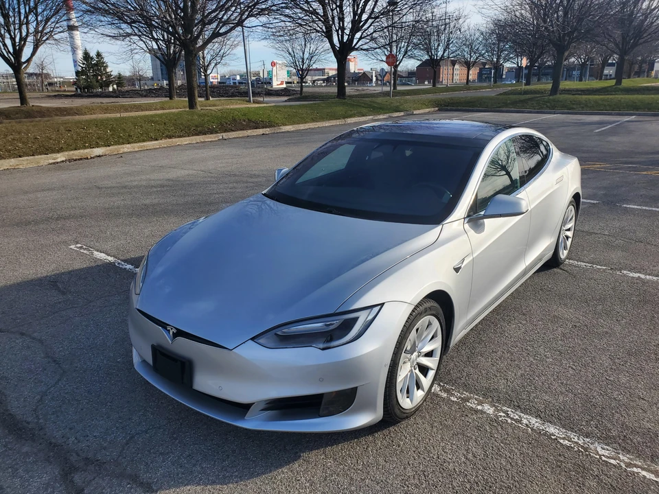 2017 Tesla Model S - Image 10 of 31