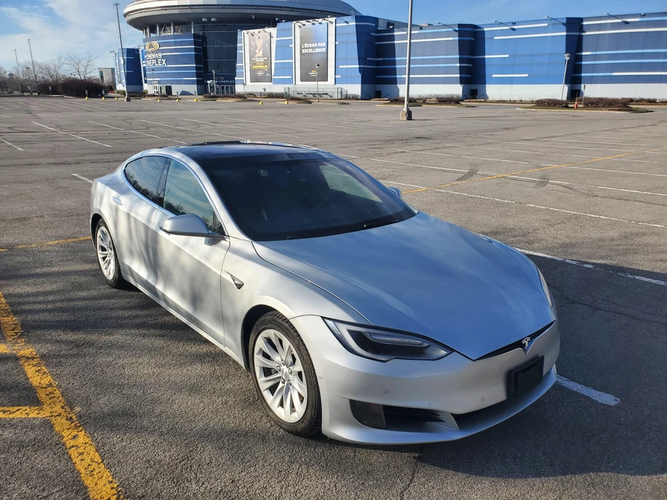 2017 Tesla Model S - Image 30 of 31