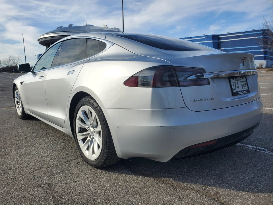 2017 Tesla Model S - Image 15 of 31