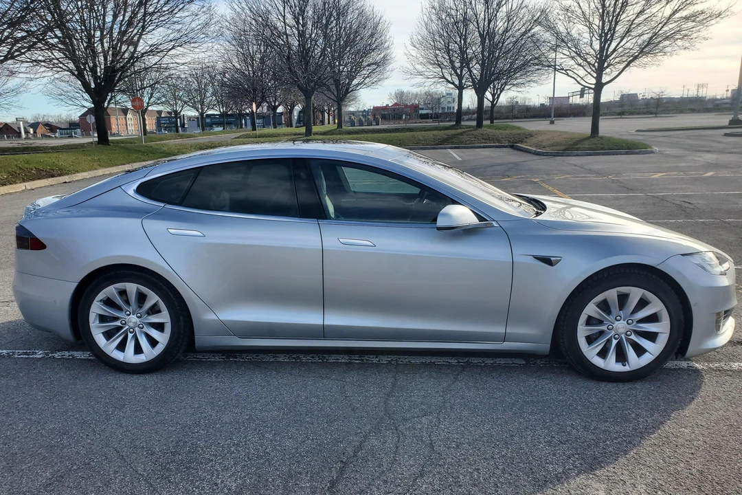 2017 Tesla Model S - Image 3 of 31