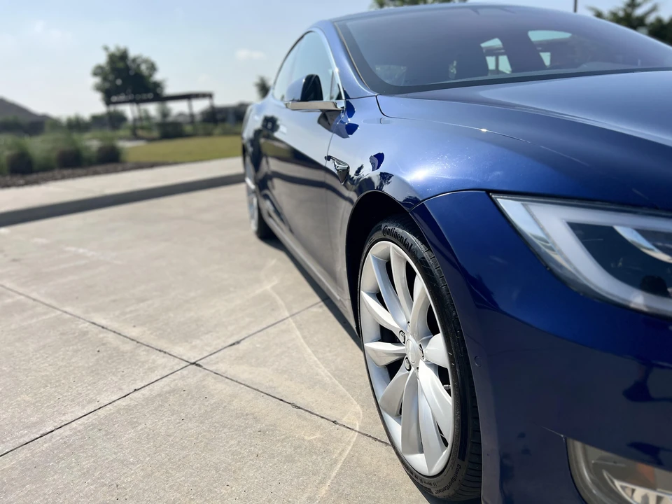2017 Tesla Model S - Image 21 of 31