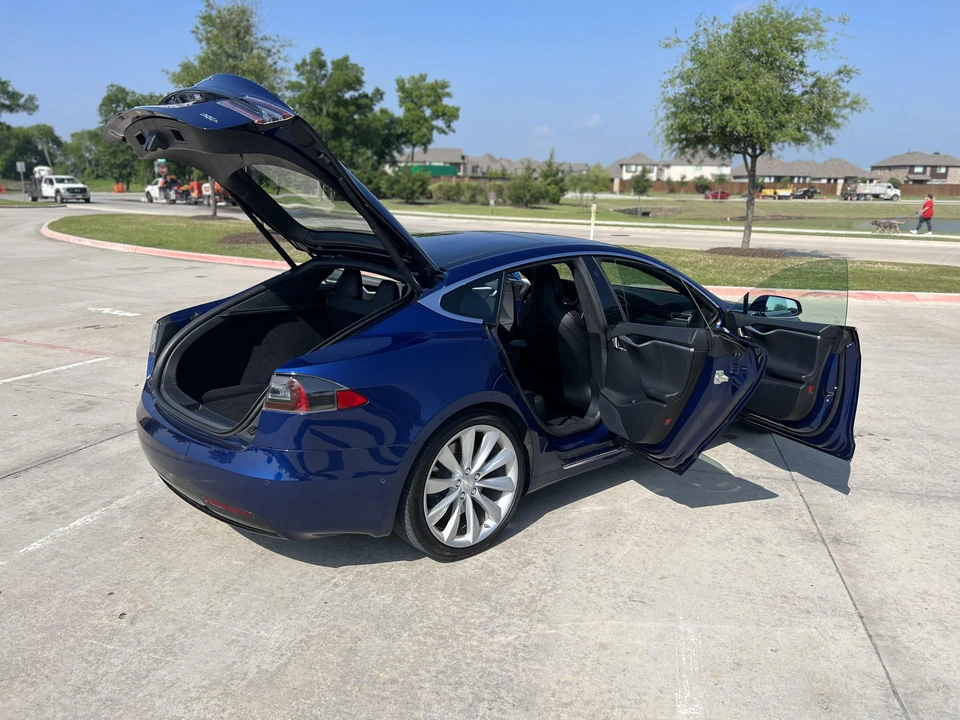 2017 Tesla Model S - Image 8 of 31
