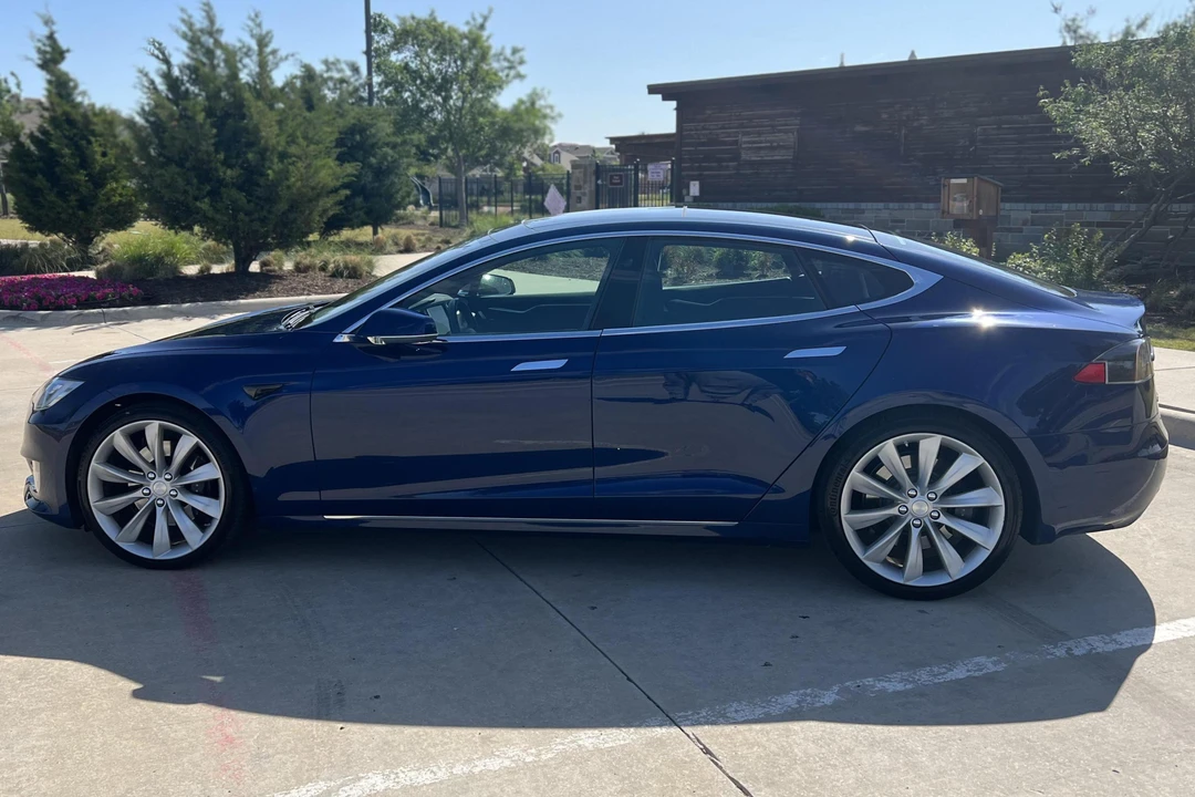 2017 Tesla Model S - Image 2 of 31