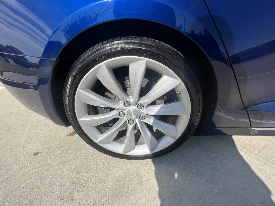 2017 Tesla Model S - Image 25 of 31