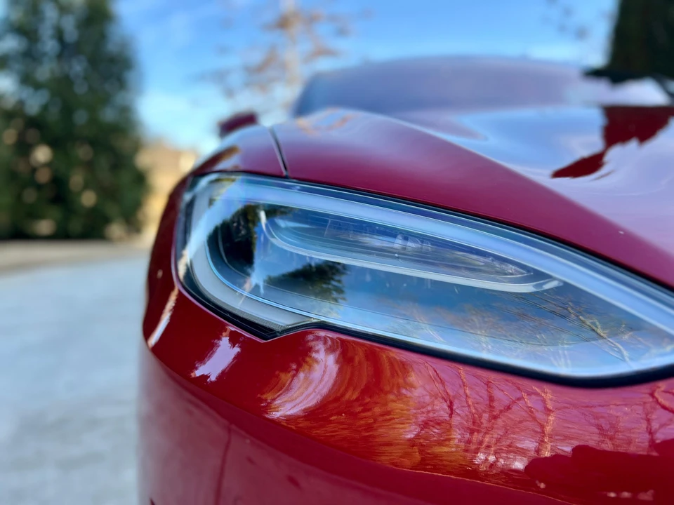 2017 Tesla Model S - Image 14 of 31