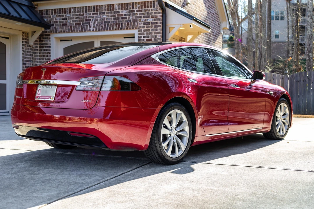 2017 Tesla Model S - Image 9 of 31