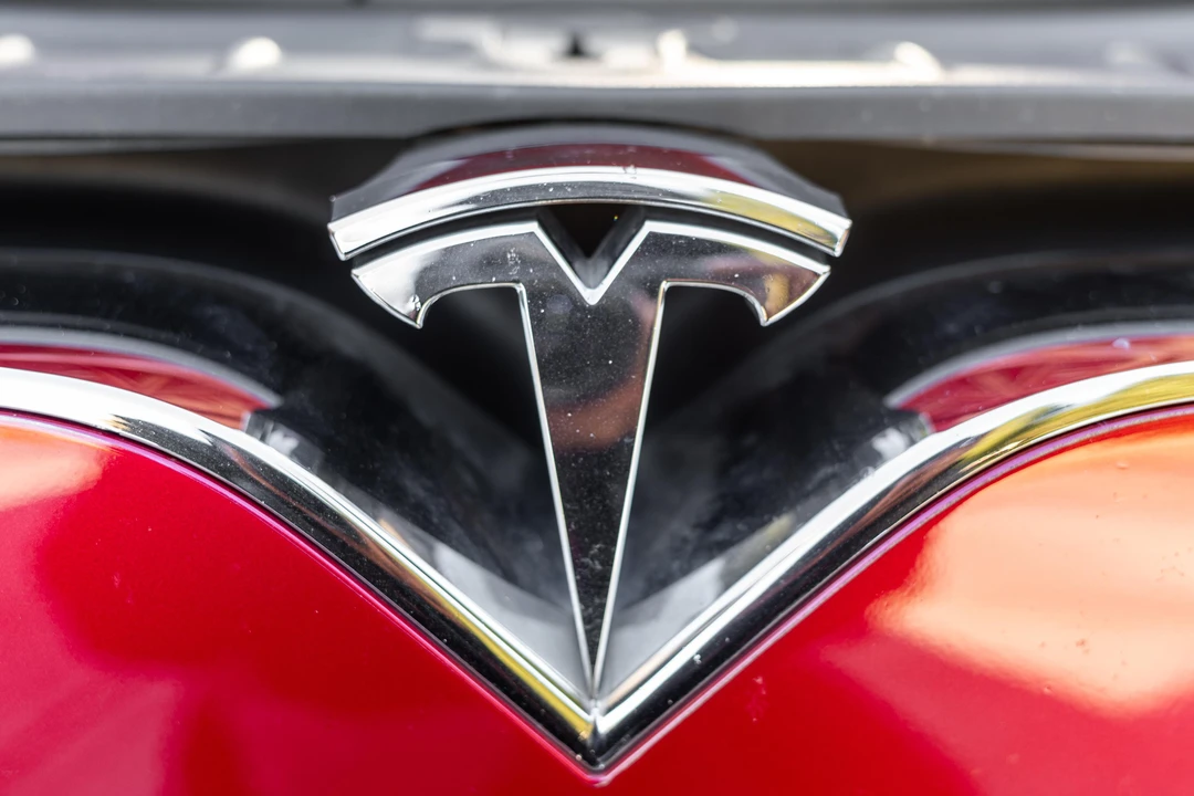 2017 Tesla Model S - Image 17 of 31