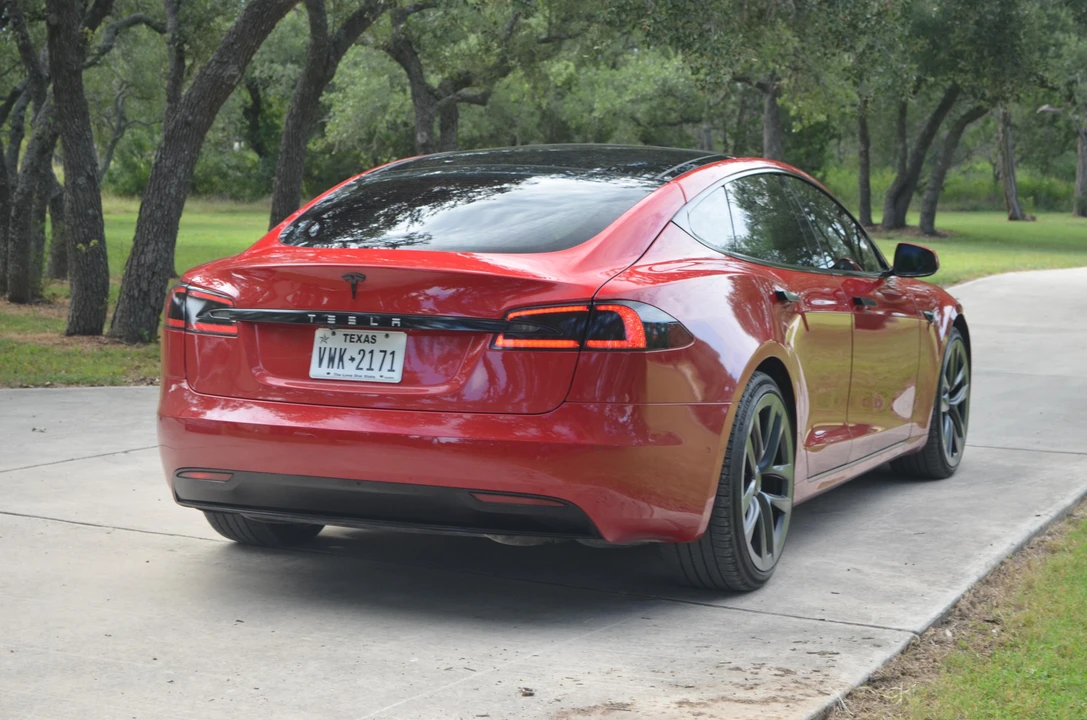 2017 Tesla Model S - Image 10 of 21