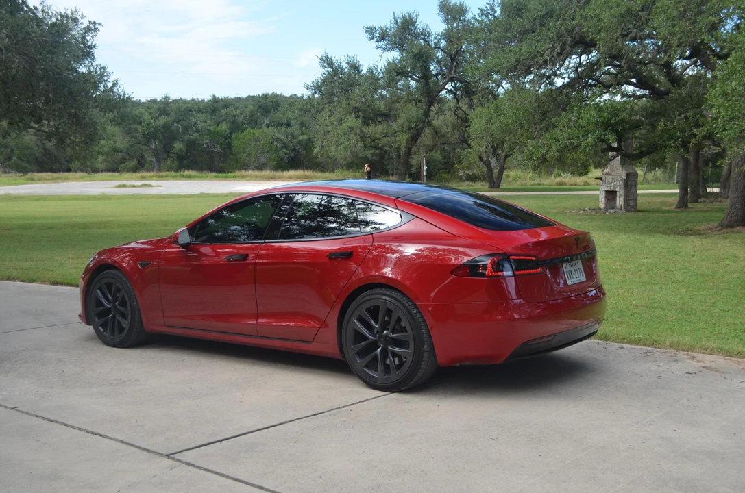 2017 Tesla Model S - Image 8 of 21