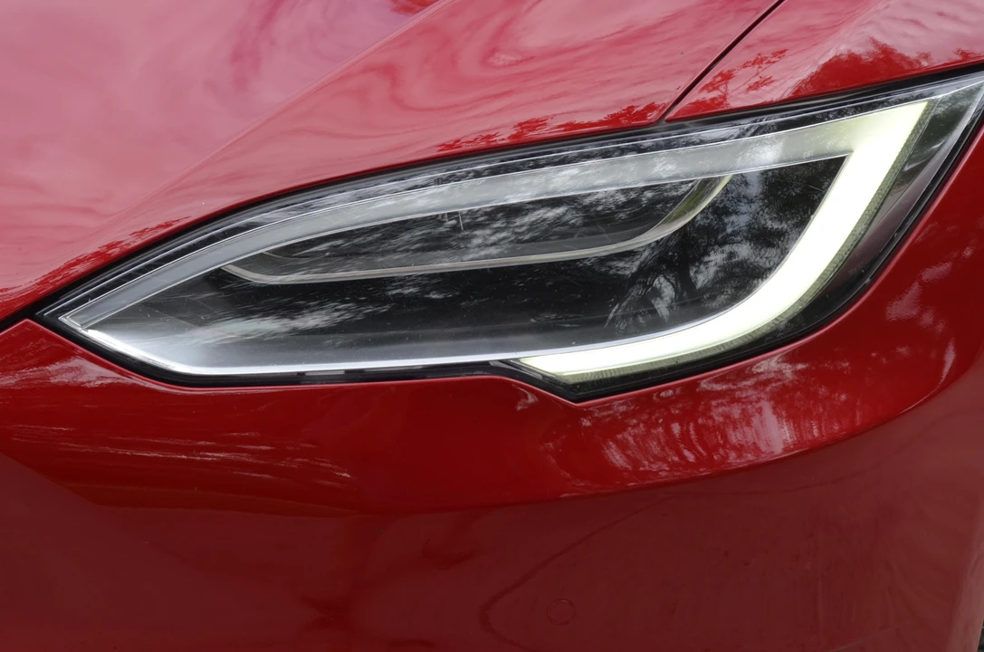 2017 Tesla Model S - Image 21 of 21