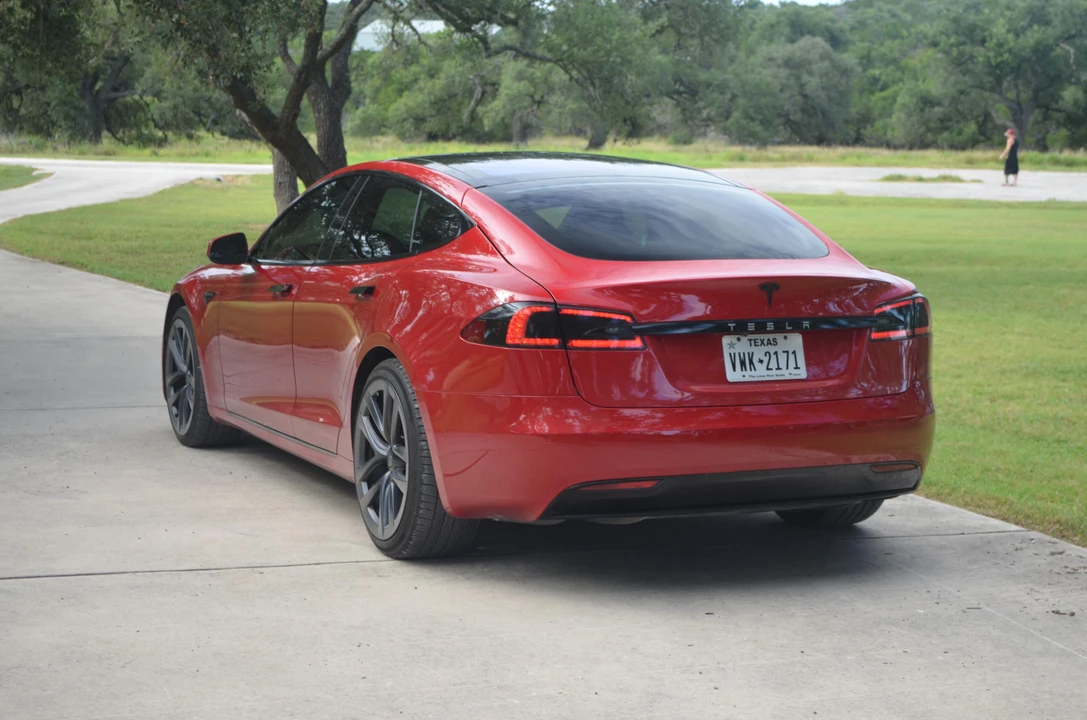 2017 Tesla Model S - Image 9 of 21