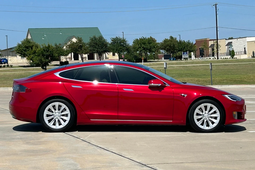 2017 Tesla Model S - Image 3 of 31