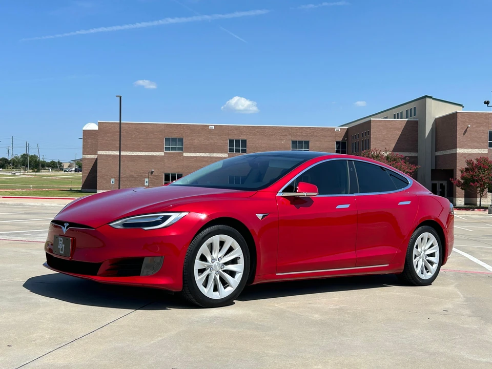 2017 Tesla Model S - Image 11 of 31