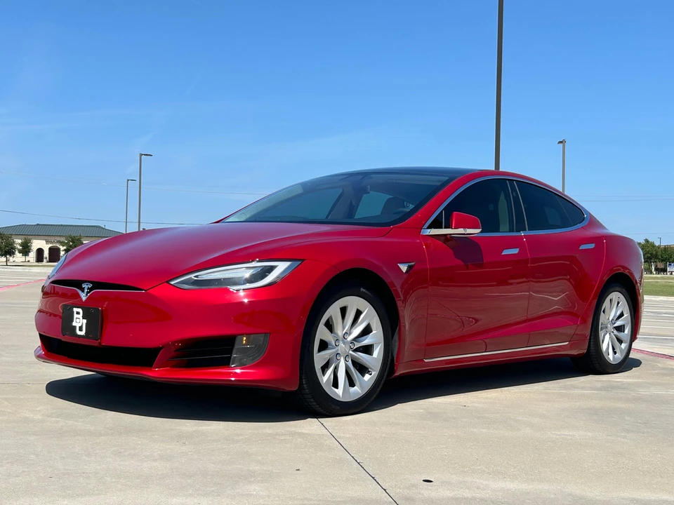 2017 Tesla Model S - Image 10 of 31