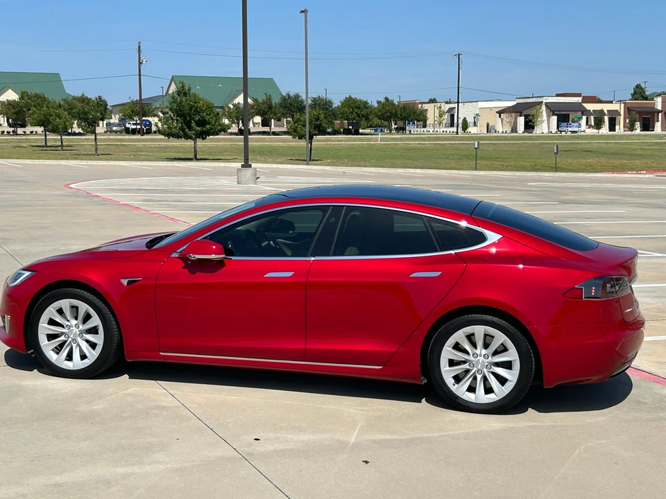 2017 Tesla Model S - Image 15 of 31