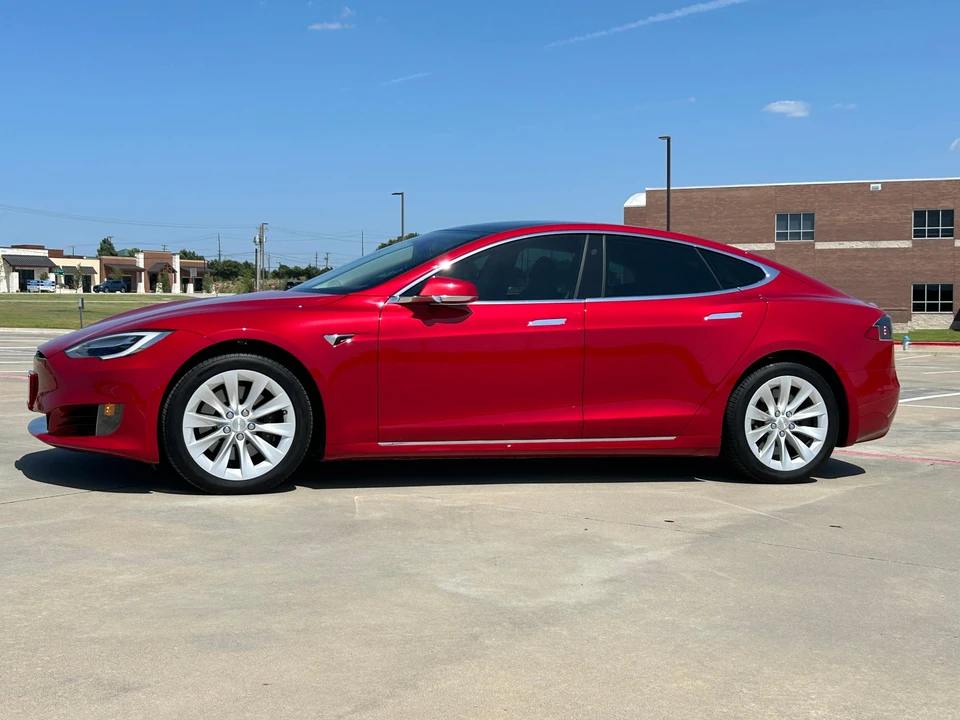 2017 Tesla Model S - Image 12 of 31