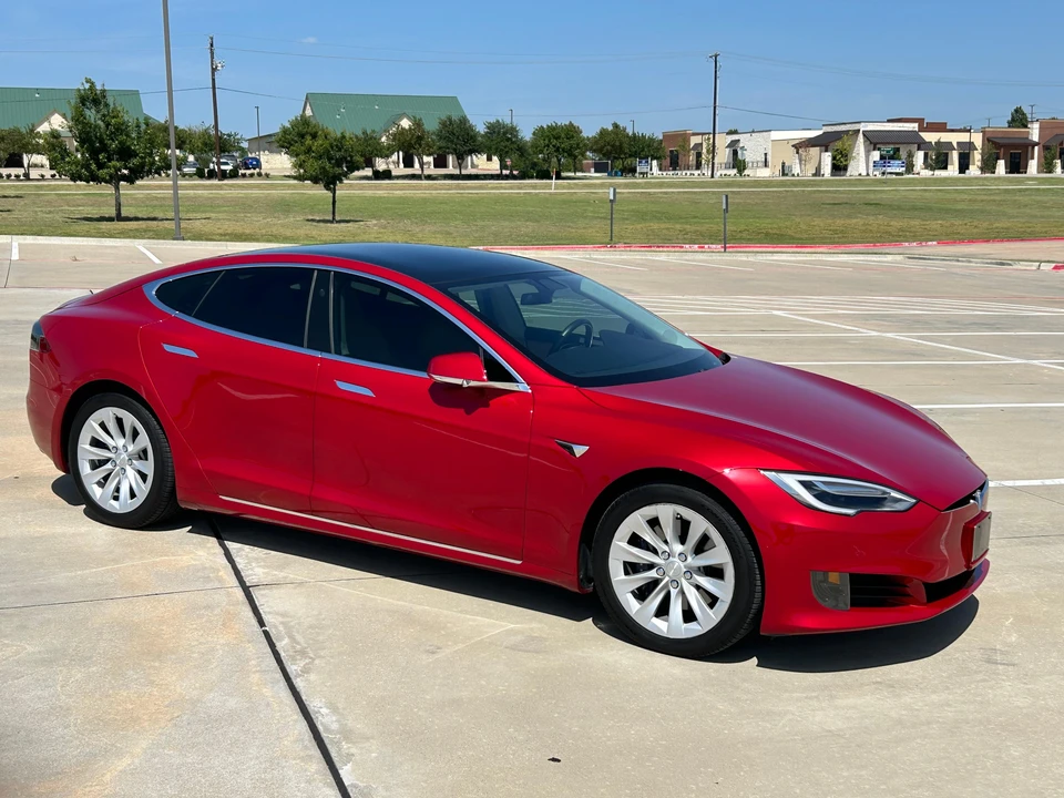 2017 Tesla Model S - Image 30 of 31