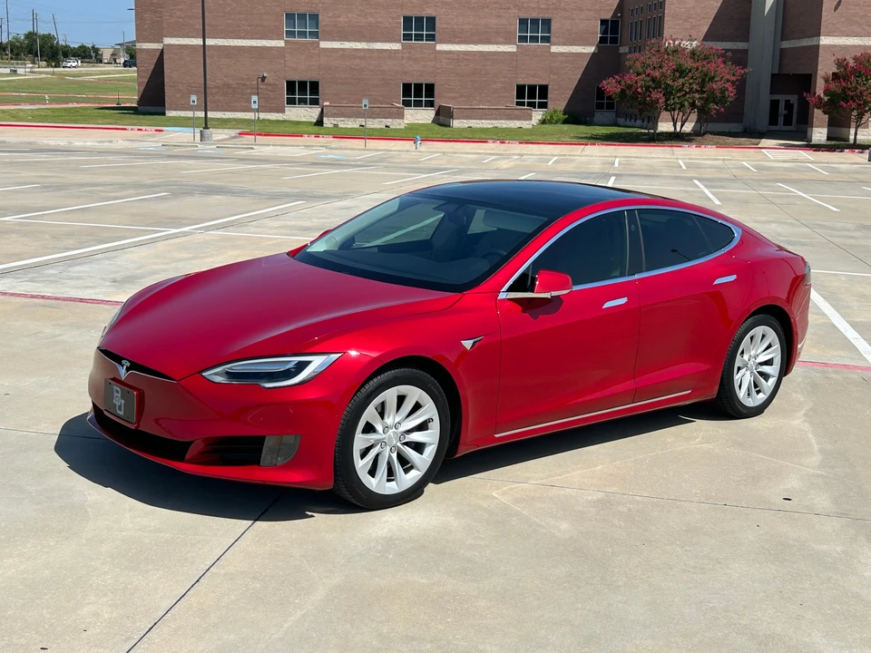 2017 Tesla Model S - Image 9 of 31