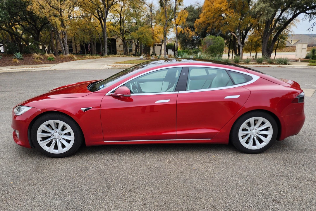 2017 Tesla Model S - Image 3 of 31