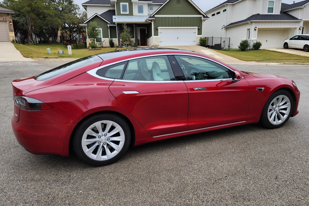 2017 Tesla Model S - Image 4 of 31