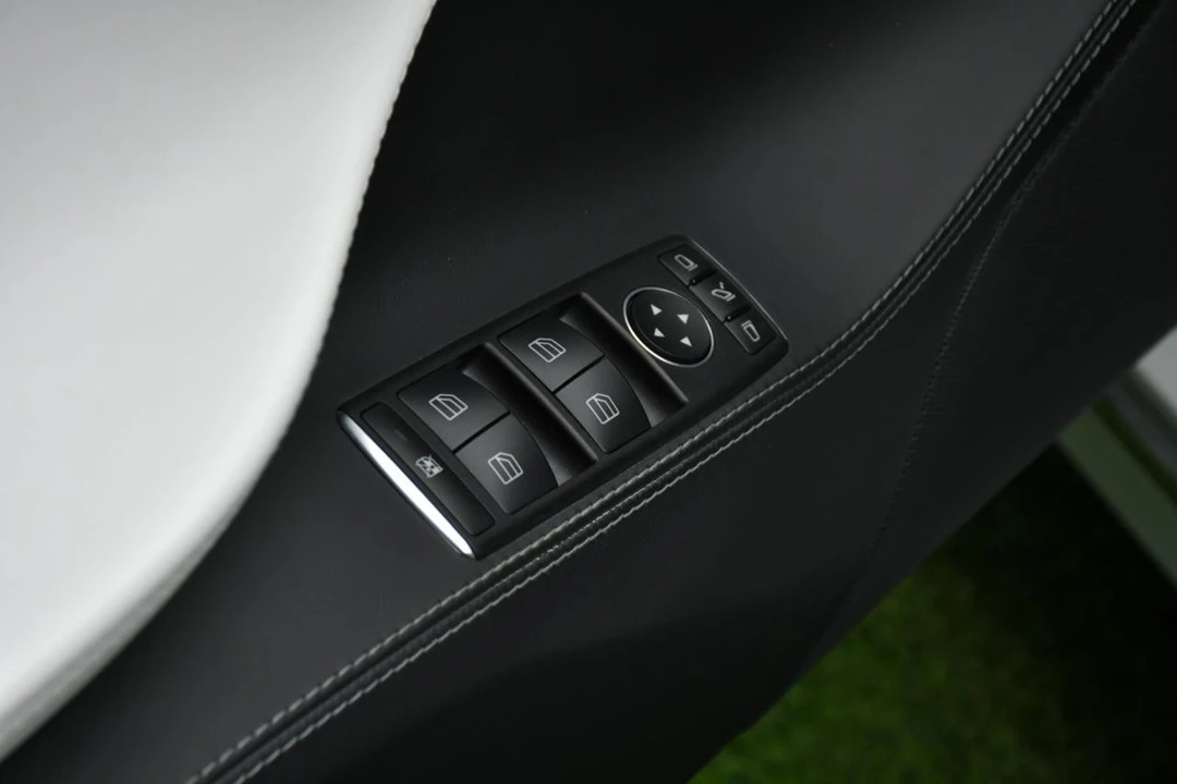 2017 Tesla Model S - Image 16 of 21