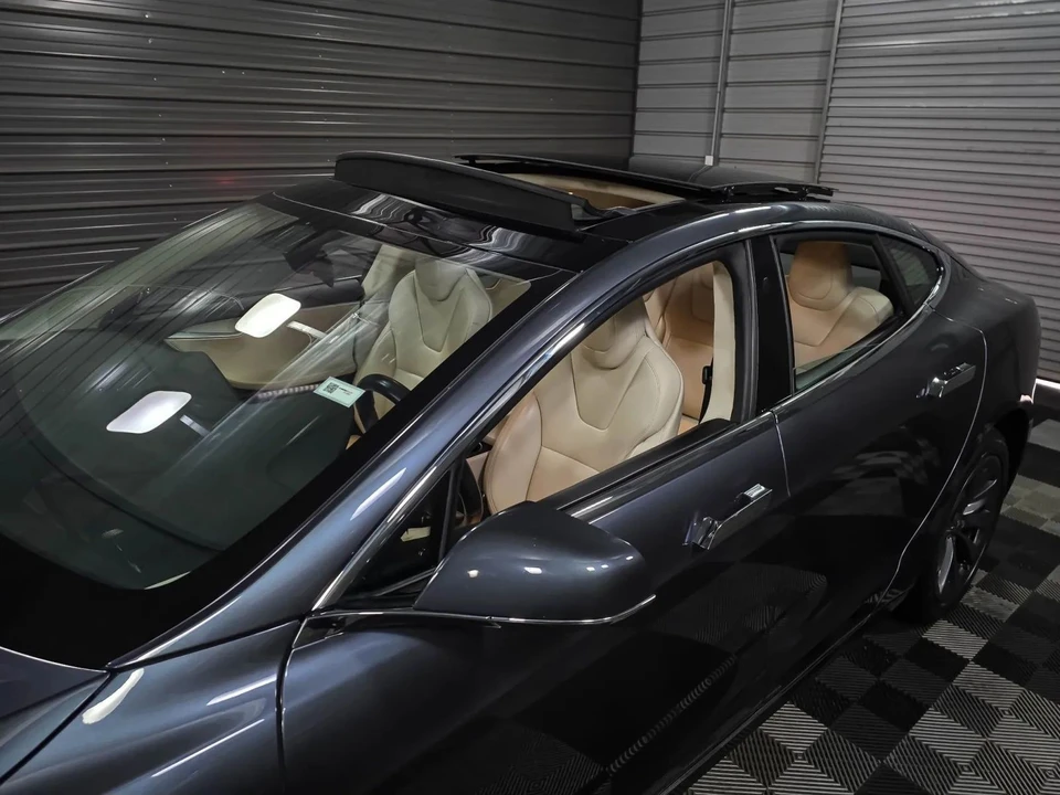 2017 Tesla Model S - Image 10 of 12