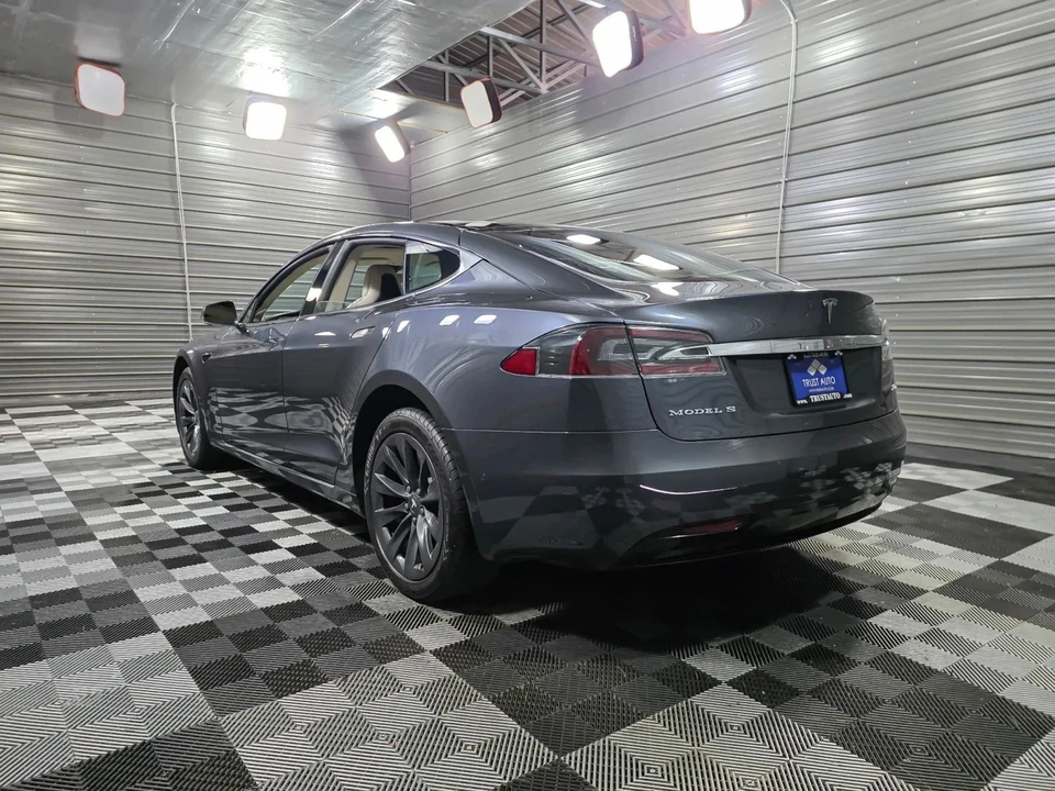 2017 Tesla Model S - Image 7 of 12