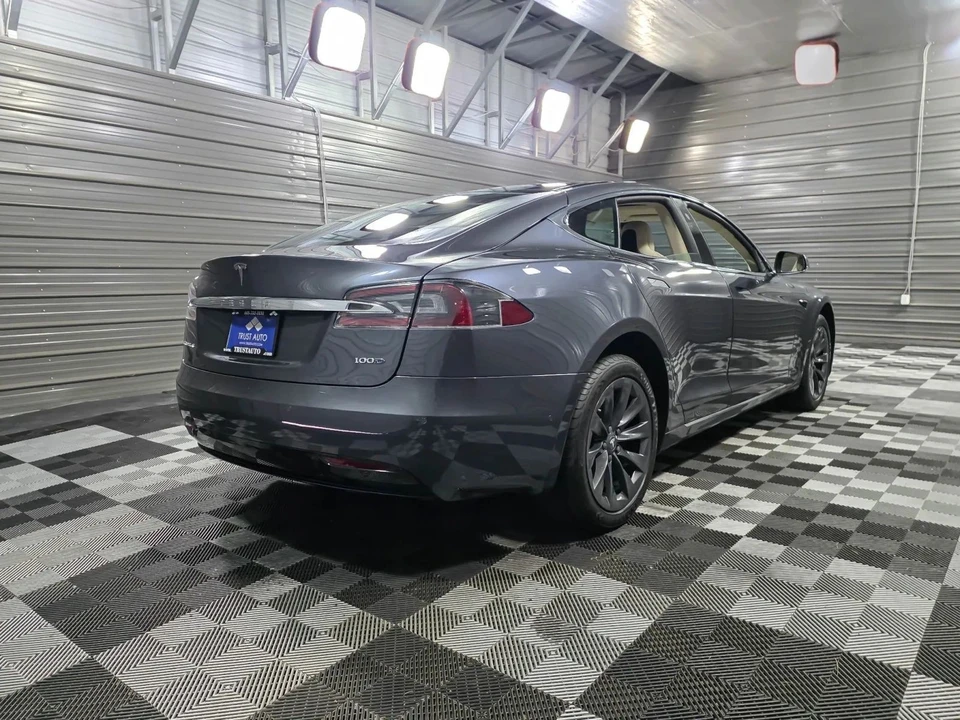 2017 Tesla Model S - Image 5 of 12