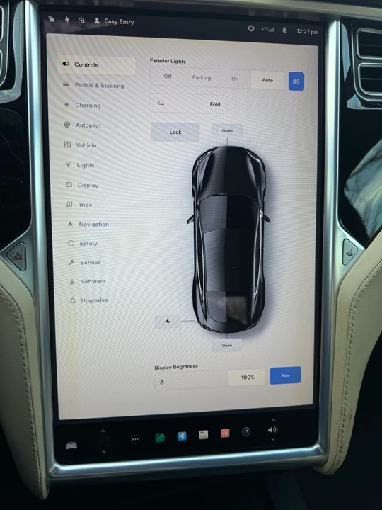 2017 Tesla Model S - Image 16 of 21