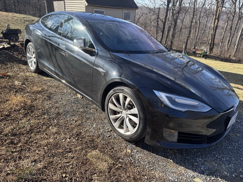 2017 Tesla Model S - Image 2 of 21