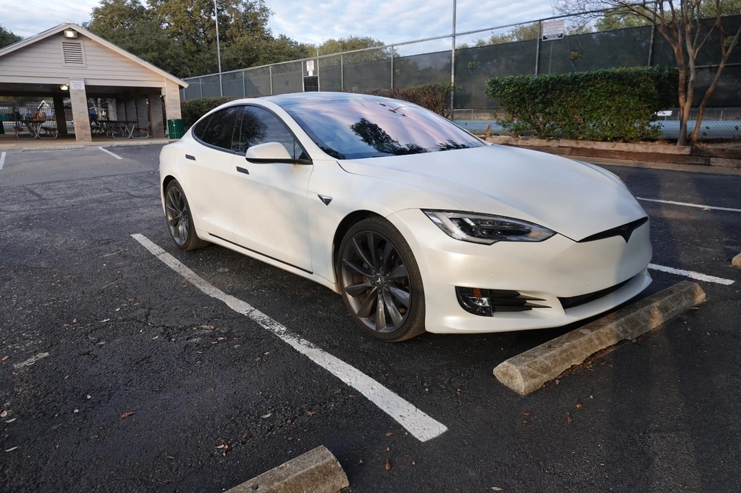 2017 Tesla Model S - Image 7 of 16