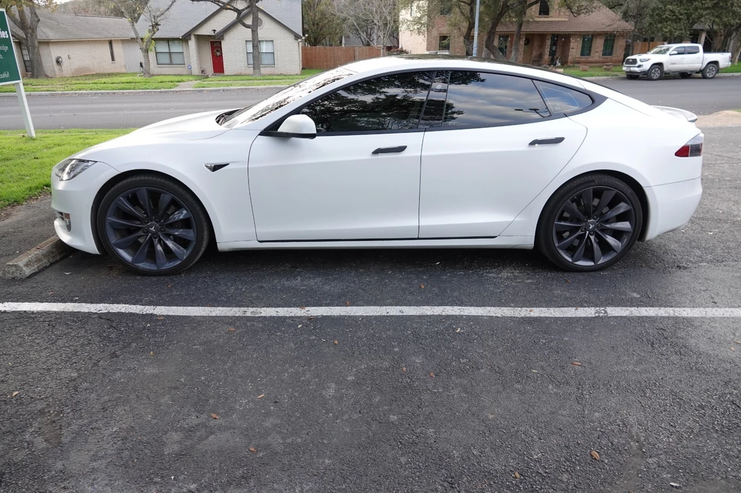2017 Tesla Model S - Image 2 of 16