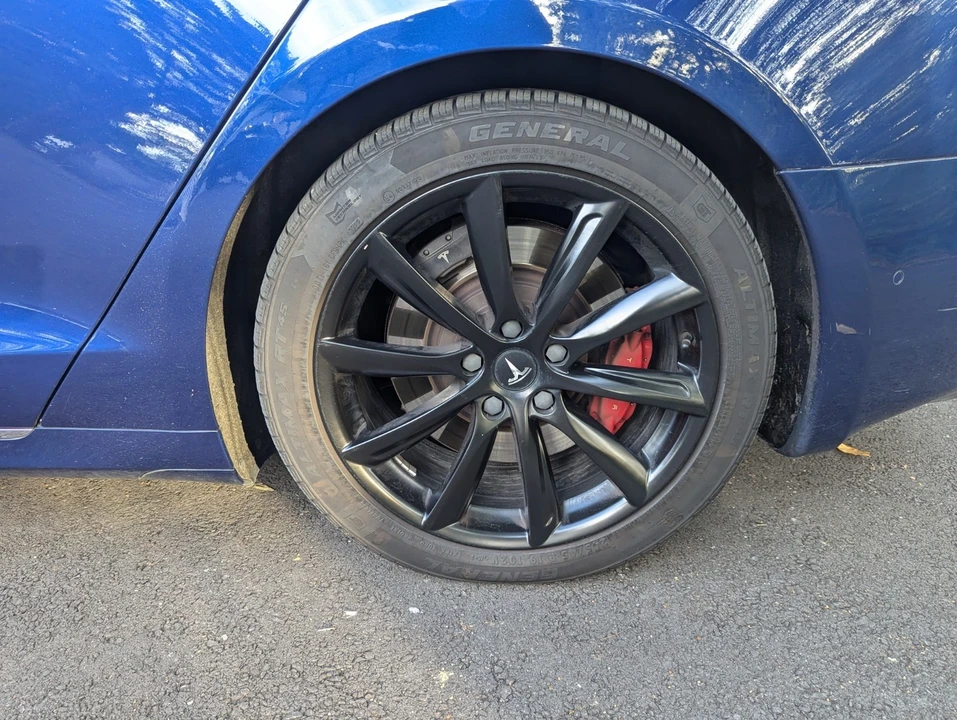 2017 Tesla Model S - Image 16 of 17