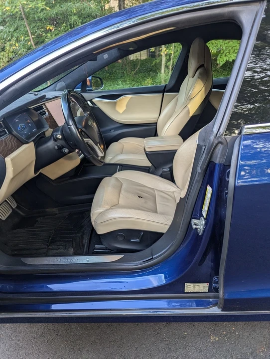 2017 Tesla Model S - Image 8 of 17