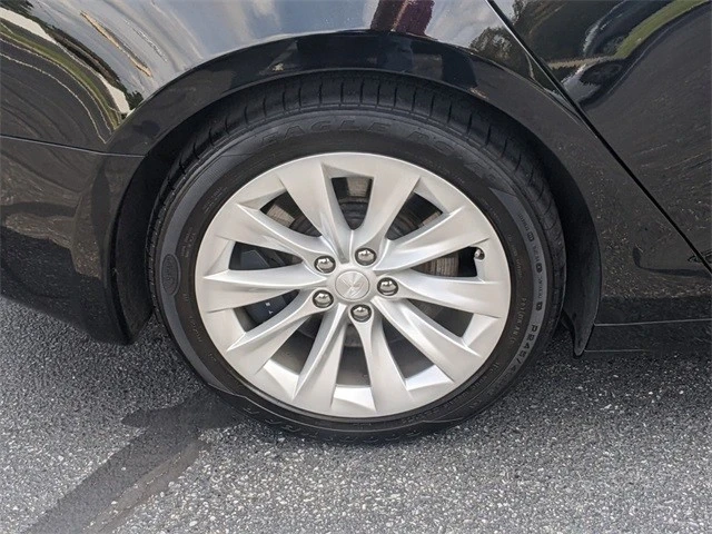 2017 Tesla Model S - Image 8 of 12
