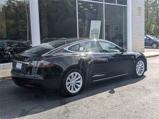 2017 Tesla Model S - Image 5 of 12
