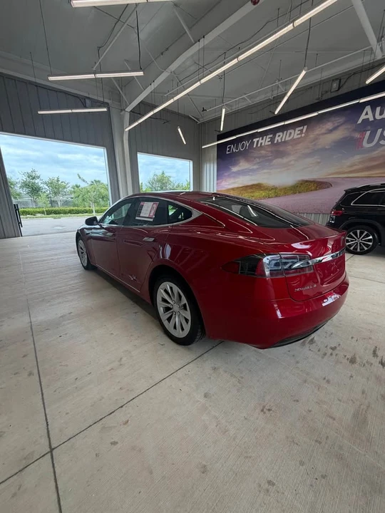 2017 Tesla Model S - Image 3 of 7