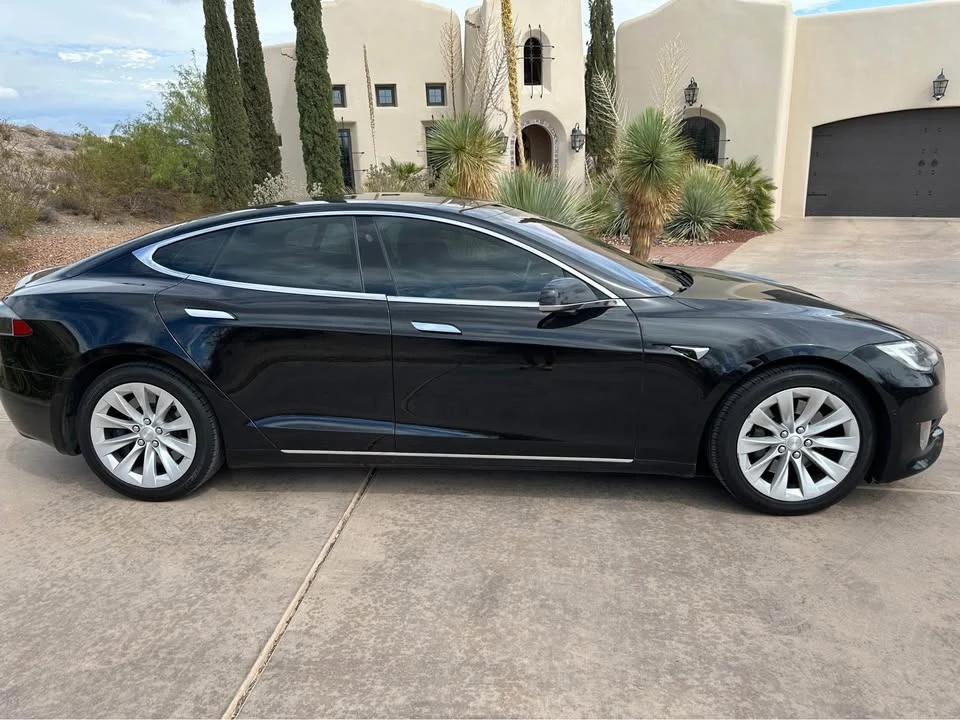 2017 Tesla Model S - Image 4 of 10