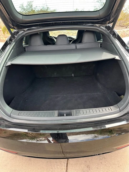 2017 Tesla Model S - Image 9 of 10