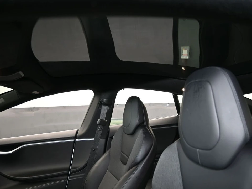 2017 Tesla Model S - Image 11 of 12