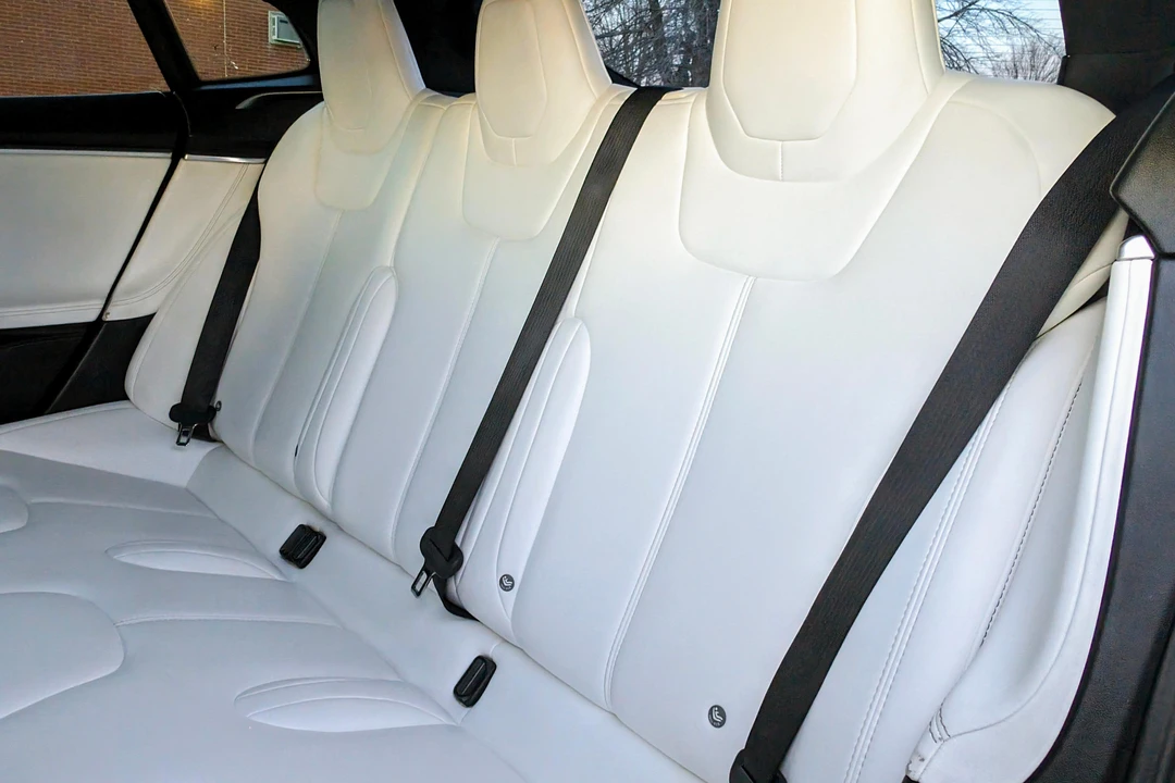 2017 Tesla Model S - Image 29 of 31
