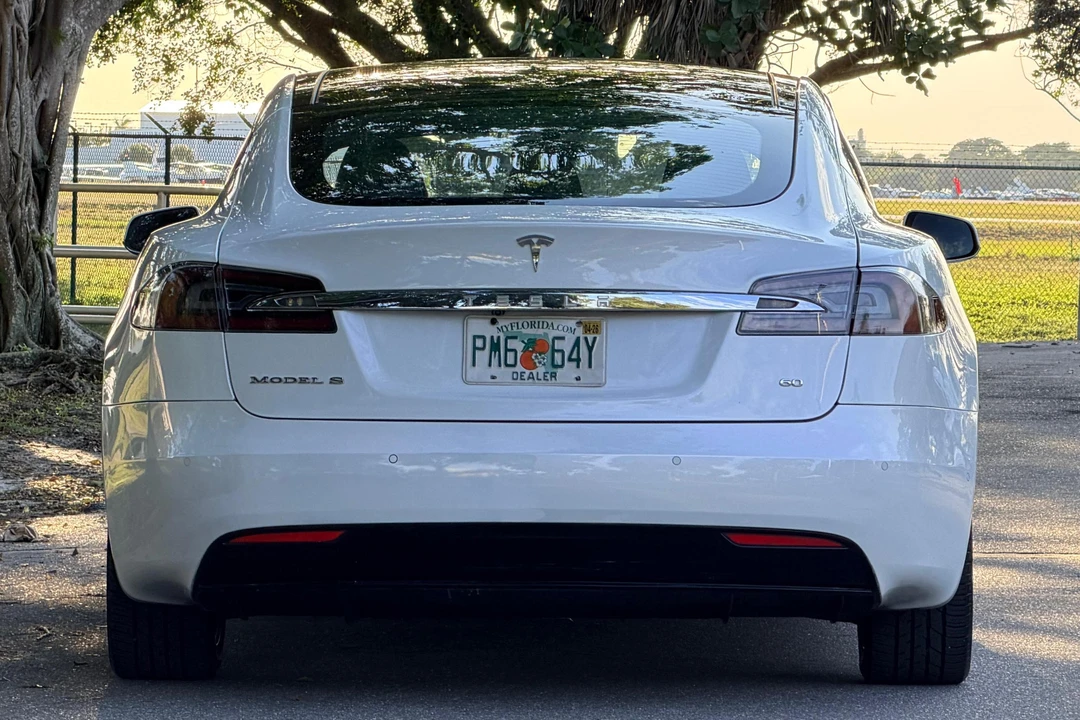 2017 Tesla Model S - Image 5 of 31
