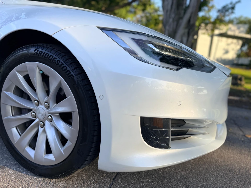 2017 Tesla Model S - Image 23 of 31