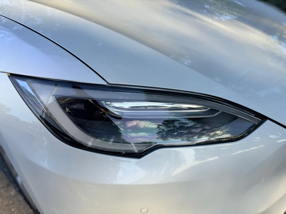 2017 Tesla Model S - Image 24 of 31