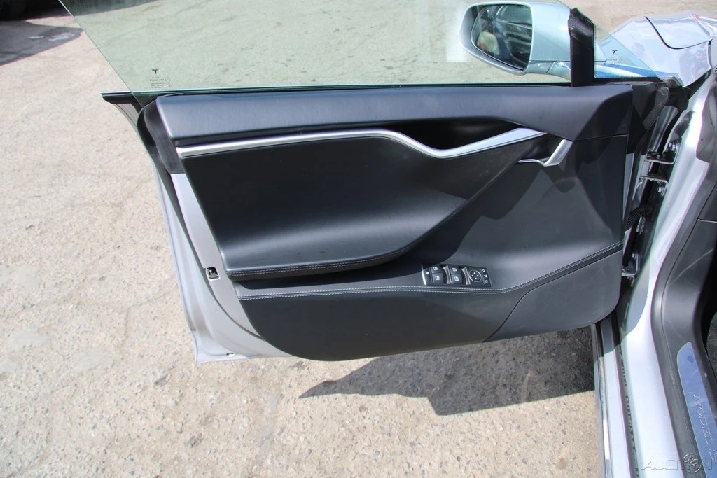 2017 Tesla Model S - Image 15 of 21