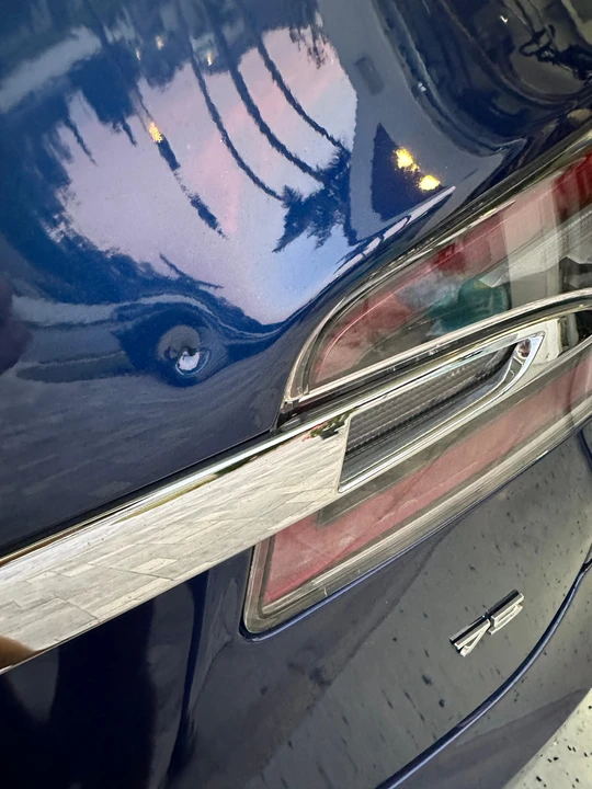 2017 Tesla Model S - Image 18 of 30